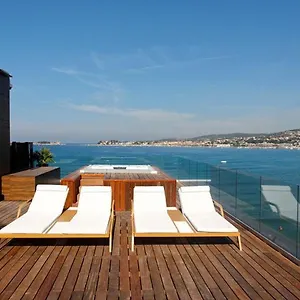 hostellerie-la-farandole.fr-provencehotel.com/